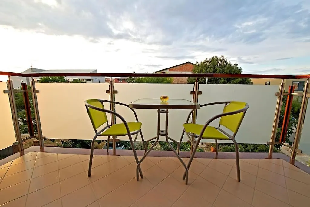 Cozy And Quiet Apartment Kercan With Free Bike Use Rovinj