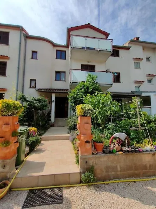 Cozy And Quiet Apartment Kercan With Free Bike Use Rovinj