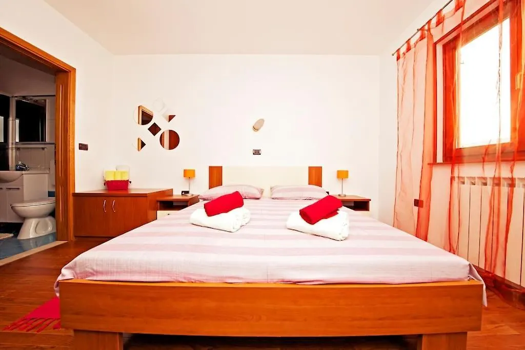 Cozy And Quiet Apartment Kercan With Free Bike Use Rovinj